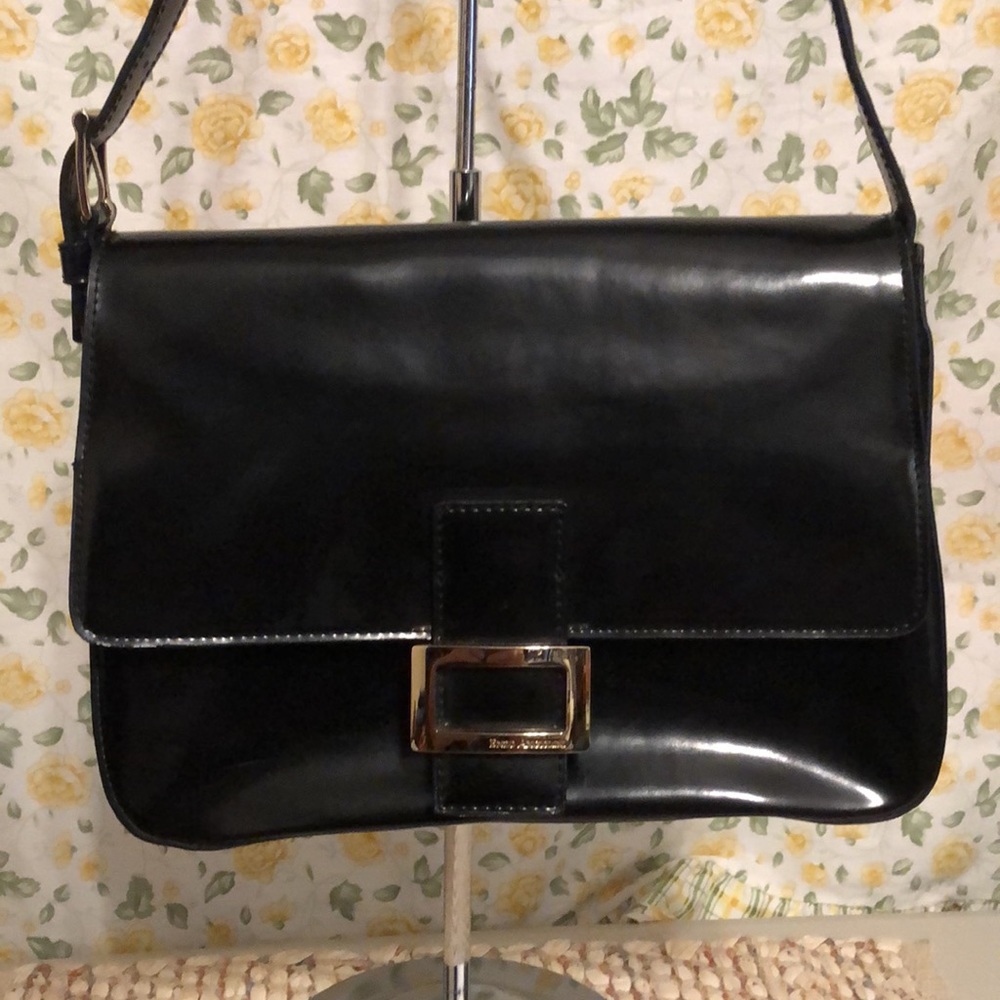 Enzo Angiolini